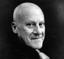 诺曼福斯特：建造有“戏剧感”的桥梁